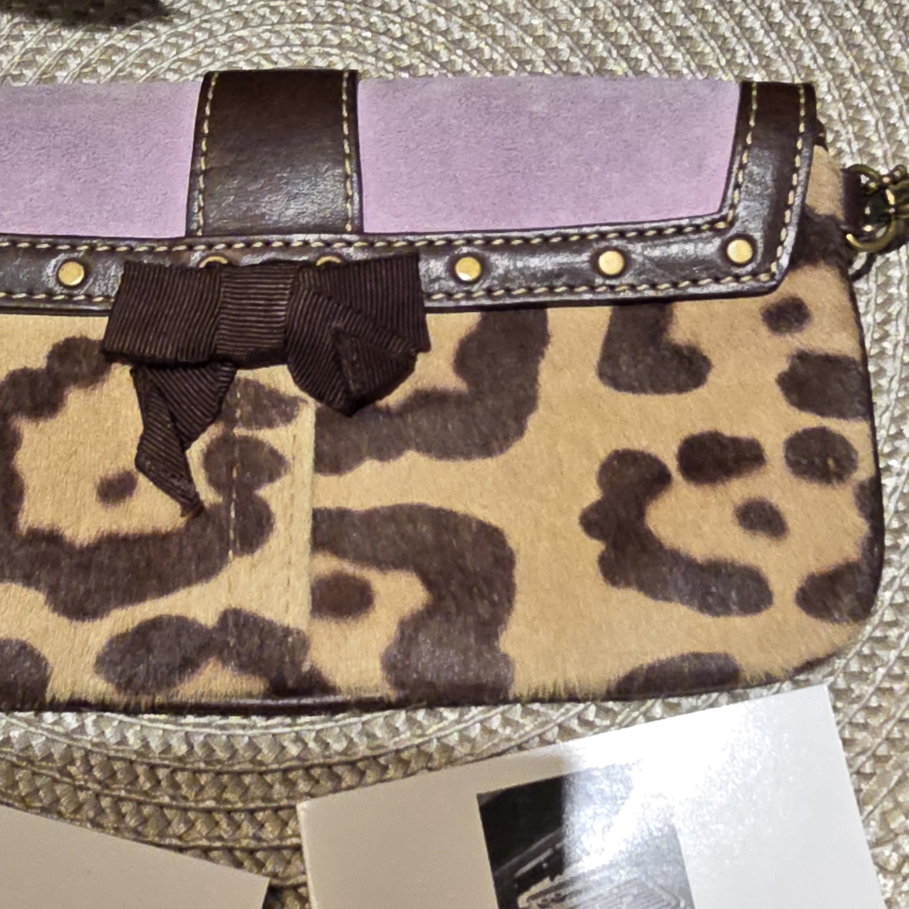 RARE Coach Leopard Print Clutch with Lavendar Suede and Brown Leather Accents - Picture 4 of 15
